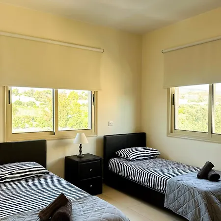 Merope Irena 2 * Polis