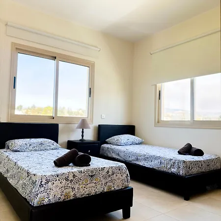 Merope Irena 2 Polis