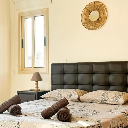 Merope Irena 2 Polis