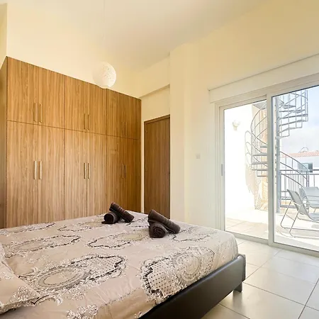 Merope Irena 2 Villa