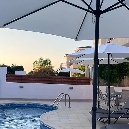 Merope Irena 2 * Polis