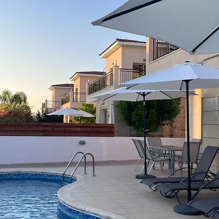 Merope Irena 2 * Polis