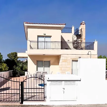 Merope Irena 2 Polis