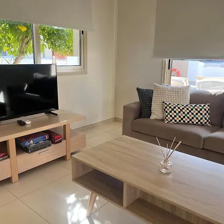 Merope Irena 2 * Polis