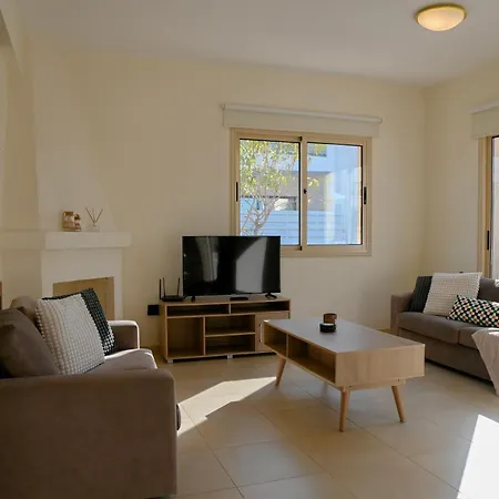 Merope Irena 2 Polis