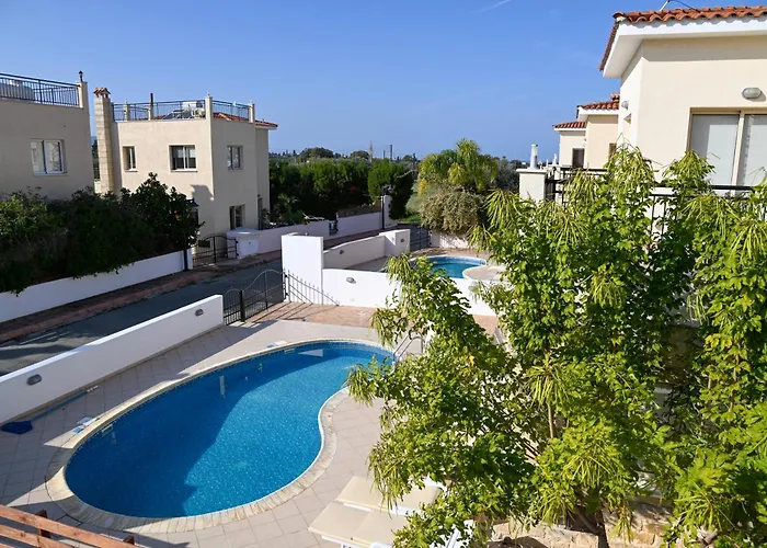 ヴィラ Merope Irena 2