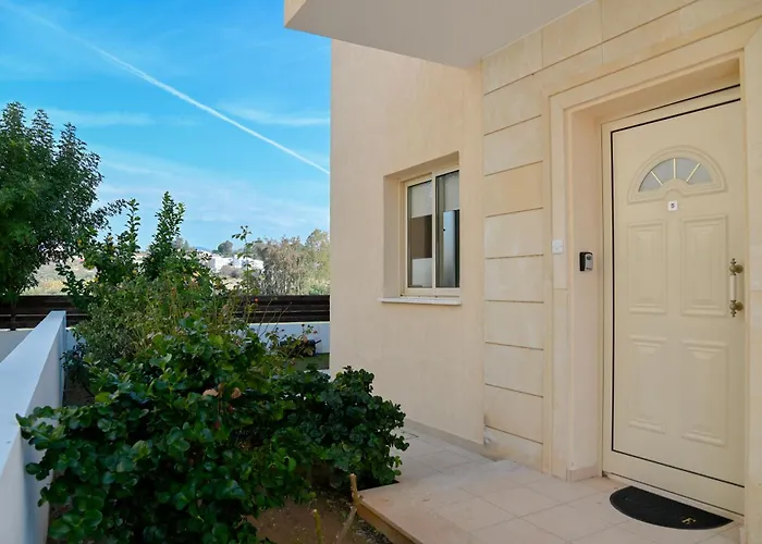 Merope Irena 2 ヴィラ *