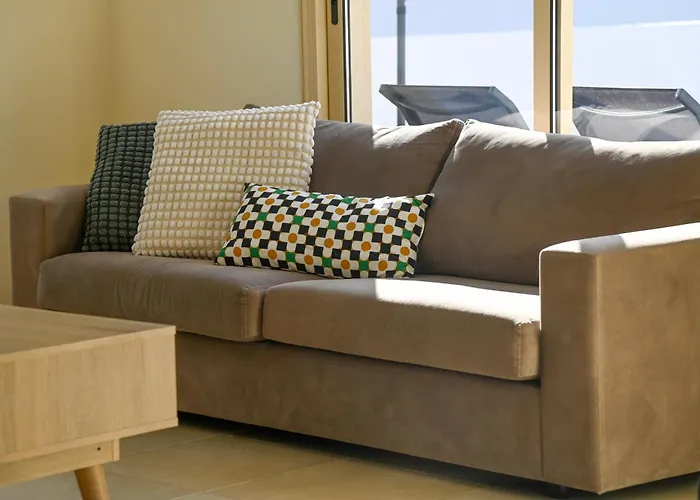 ヴィラ Merope Irena 2